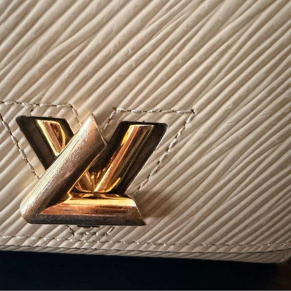 Louis Vuitton Epi PORTOFOIL TWIST LOCK COMPACT XS Compact Wallet Tan - Picture 2 of 16